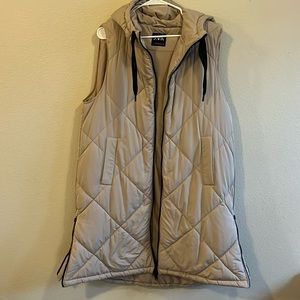Zara beige sleeveless oversized puffer